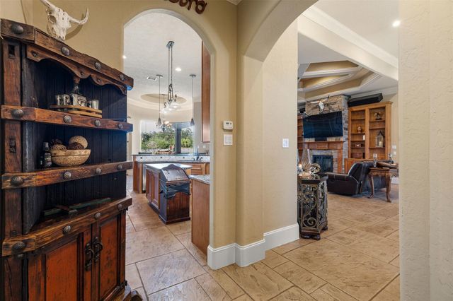 706 Saddle Creek Farms Drive, Crosby, TX 77532