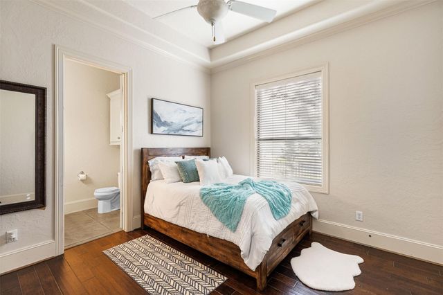 706 Saddle Creek Farms Drive, Crosby, TX 77532