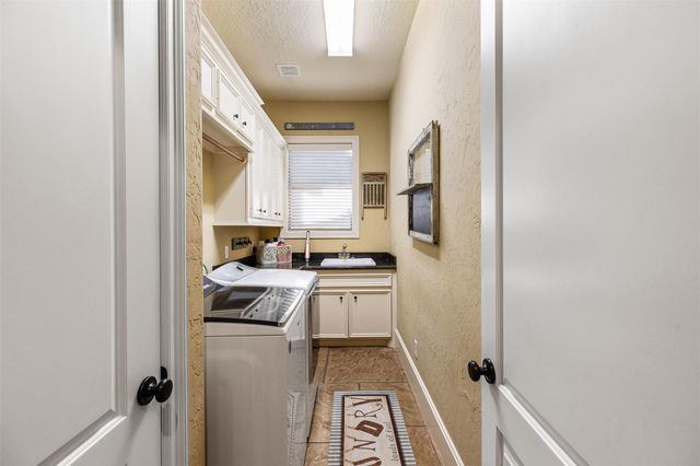 706 Saddle Creek Farms Drive, Crosby, TX 77532