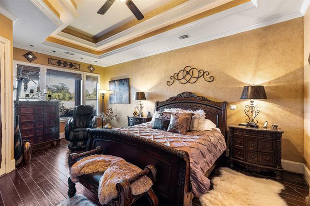 706 Saddle Creek Farms Drive, Crosby, TX 77532