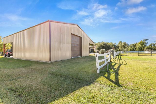 706 Saddle Creek Farms Drive, Crosby, TX 77532