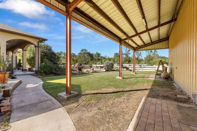 706 Saddle Creek Farms Drive, Crosby, TX 77532