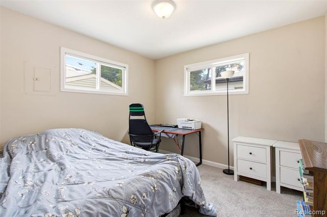 6579 N Highland Street, Dearborn Heights, MI 48127