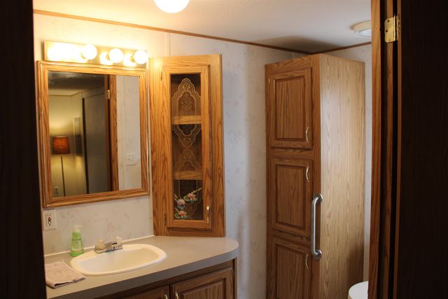 21 W Oregon Rd, Deer Park, WA 99006