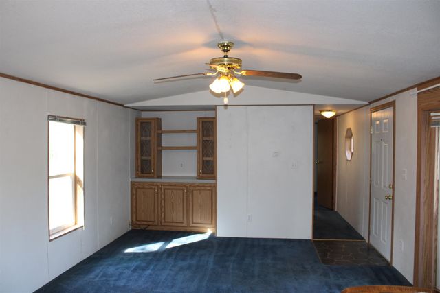 21 W Oregon Rd, Deer Park, WA 99006