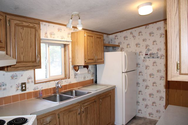 21 W Oregon Rd, Deer Park, WA 99006