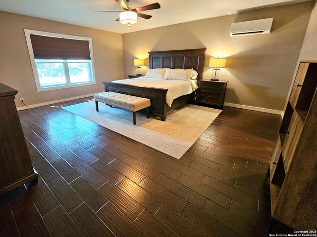 6323 Regency Ct, San Antonio, TX 78249