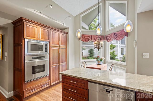 104 Overlook Drive, Flat Rock, NC 28731