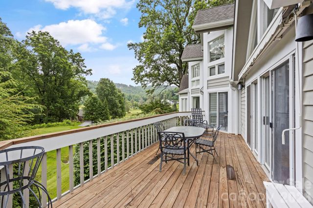 104 Overlook Drive, Flat Rock, NC 28731