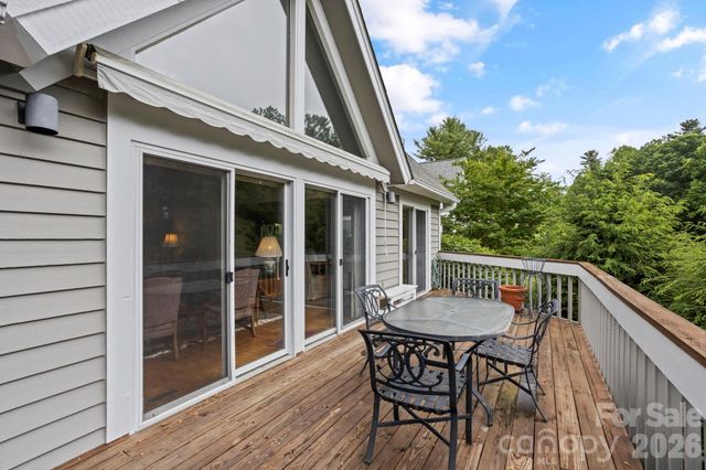 104 Overlook Drive, Flat Rock, NC 28731