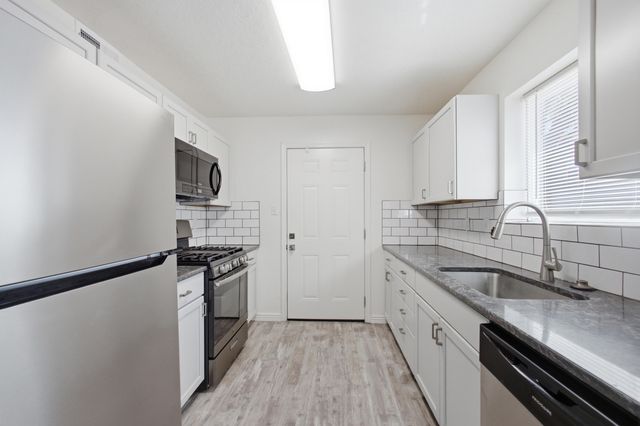 11024 Miravista Place SE, Albuquerque, NM 87123