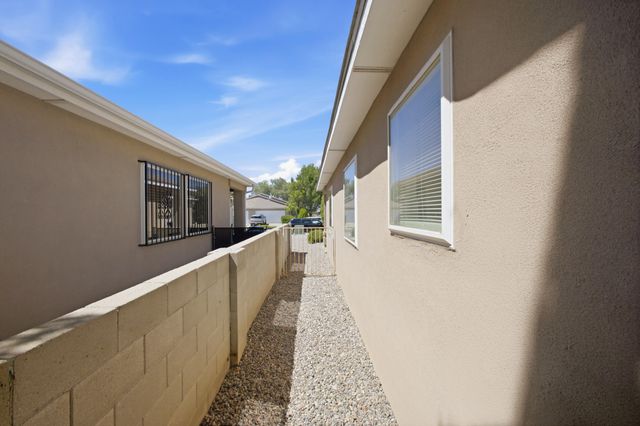 11024 Miravista Place SE, Albuquerque, NM 87123