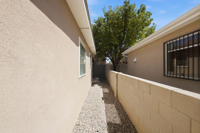 11024 Miravista Place SE, Albuquerque, NM 87123