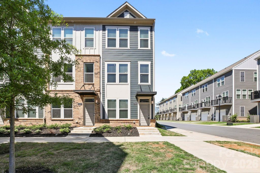 5005 Sovereignty Court, Charlotte, NC 28205