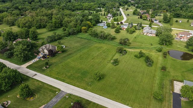 26760 S Foxwood Drive, Monee, IL 60449