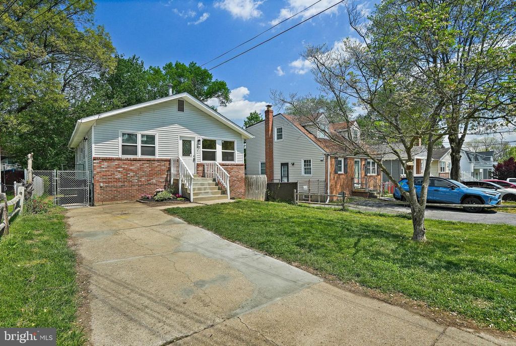 4810 LEXINGTON AVE, Beltsville, MD 20705