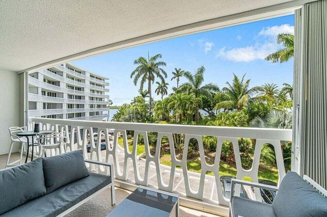 2505 S Ocean Boulevard 303, Palm Beach, FL 33480