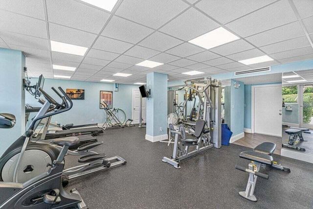 2505 S Ocean Boulevard 303, Palm Beach, FL 33480