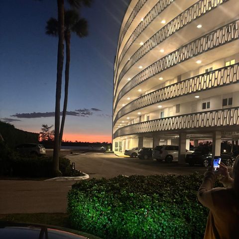 2505 S Ocean Boulevard 303, Palm Beach, FL 33480