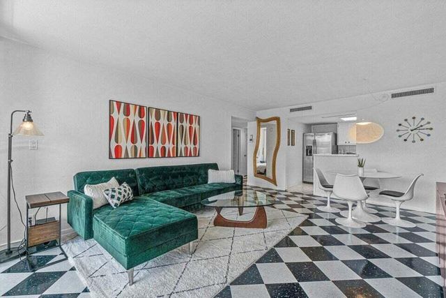 2505 S Ocean Boulevard 303, Palm Beach, FL 33480