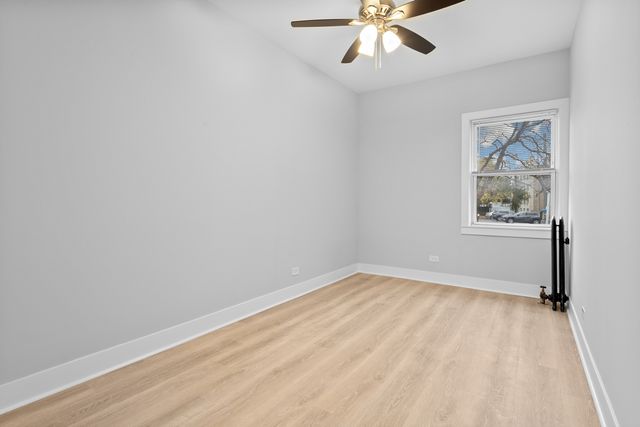 7600 N Sheridan Road 107, Chicago, IL 60626