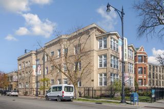 7600 N Sheridan Road 107, Chicago, IL 60626