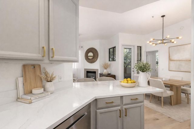 7027 N Scottsdale Road Unit 224, Paradise Valley, AZ 85253