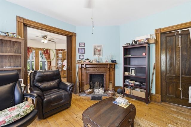 382 Pleasant St., Holyoke, MA 01040