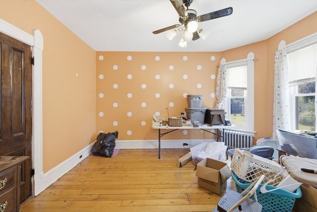 382 Pleasant St., Holyoke, MA 01040