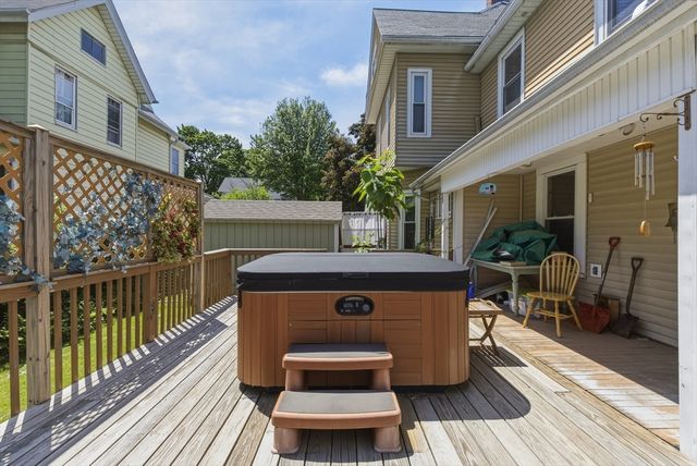 382 Pleasant St., Holyoke, MA 01040