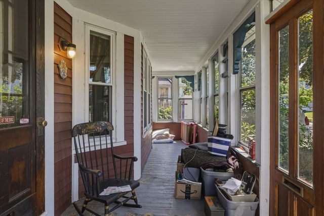 382 Pleasant St., Holyoke, MA 01040