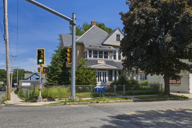 382 Pleasant St., Holyoke, MA 01040