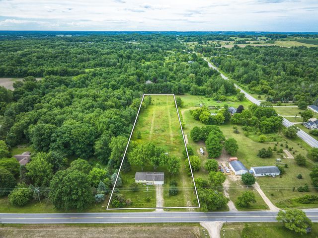 3100 20 Mile Road, Kent City, MI 49330
