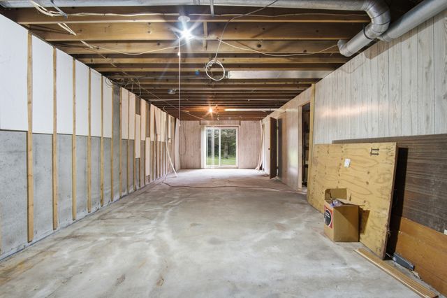 3100 20 Mile Road, Kent City, MI 49330