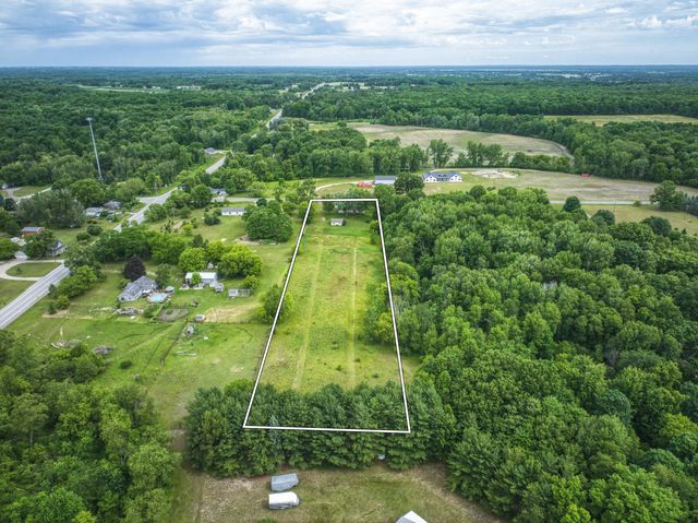 3100 20 Mile Road, Kent City, MI 49330