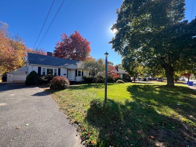 100 North Avenue, Rockland, MA 02370