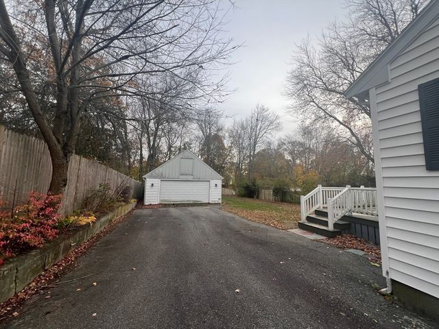 100 North Avenue, Rockland, MA 02370