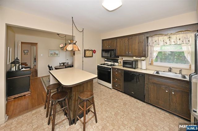 155 Hasbrouck Avenue, Emerson, NJ 07630