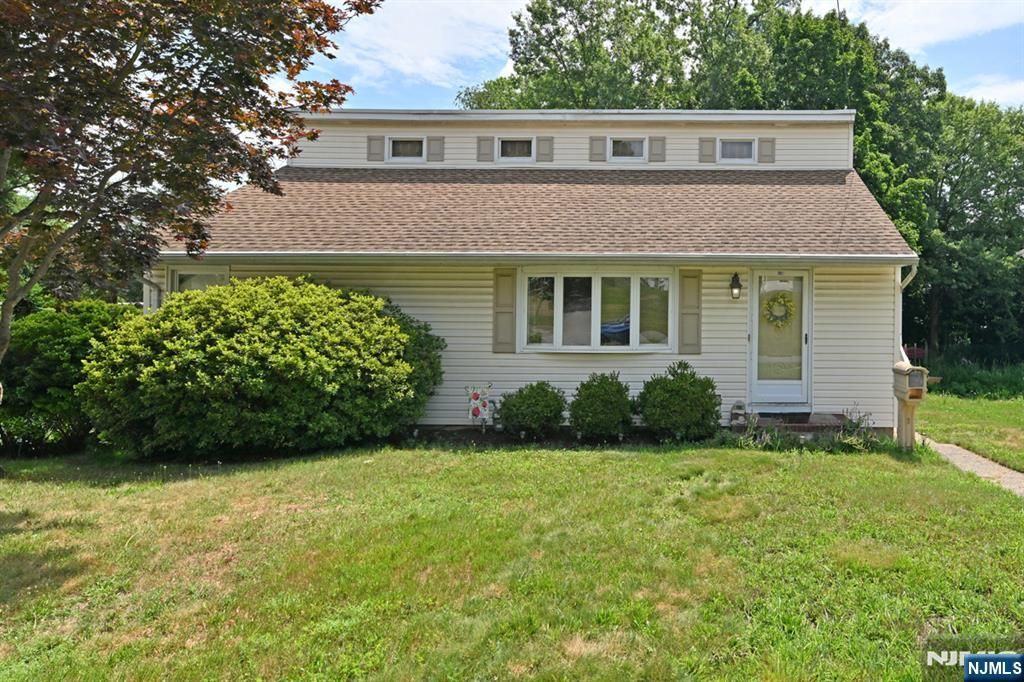 155 Hasbrouck Avenue, Emerson, NJ 07630
