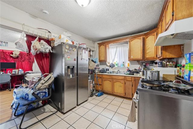 724 E 50th, Los Angeles, CA 90011