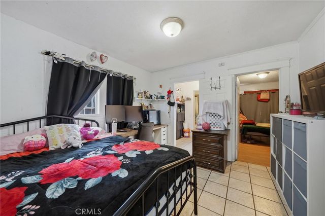 724 E 50th, Los Angeles, CA 90011