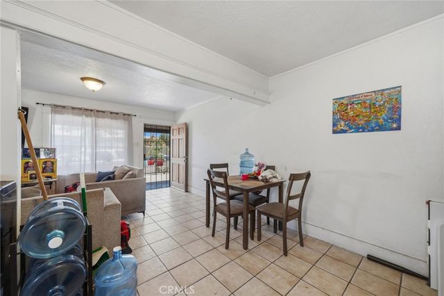 724 E 50th, Los Angeles, CA 90011