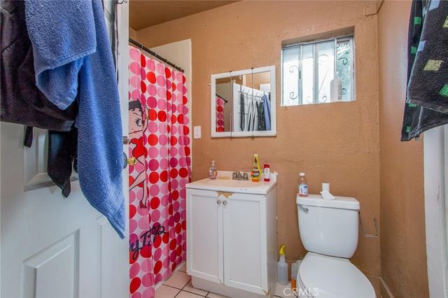 724 E 50th, Los Angeles, CA 90011
