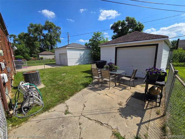 15860 Sorrento Street, Detroit, MI 48227