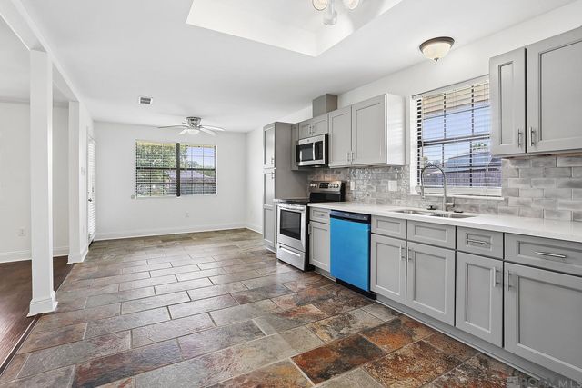 12157 E Banofax Ave, Baton Rouge, LA 70814