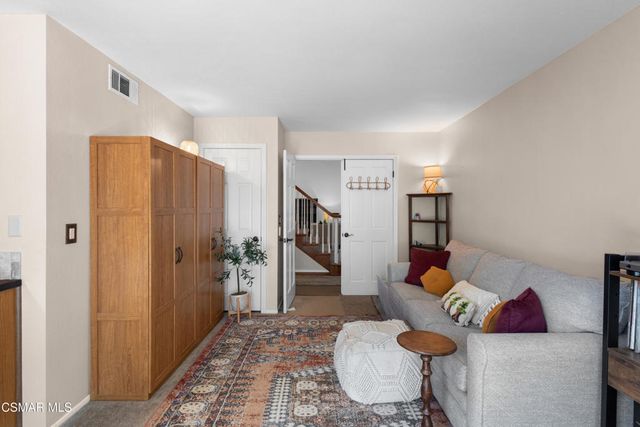 2110 Laurelwood Drive, Thousand Oaks, CA 91362