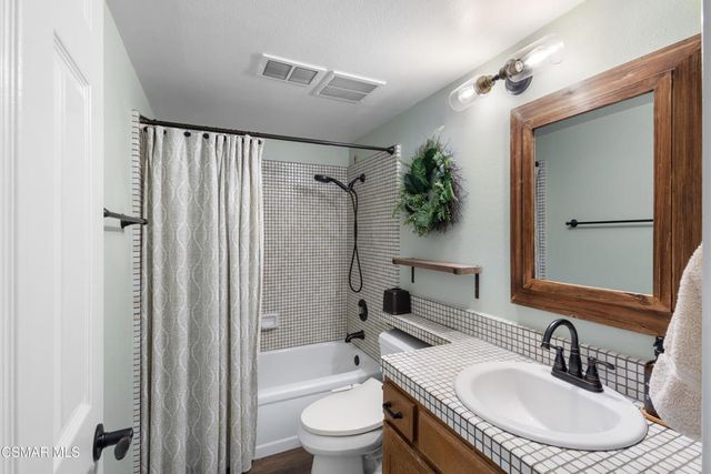 2110 Laurelwood Drive, Thousand Oaks, CA 91362