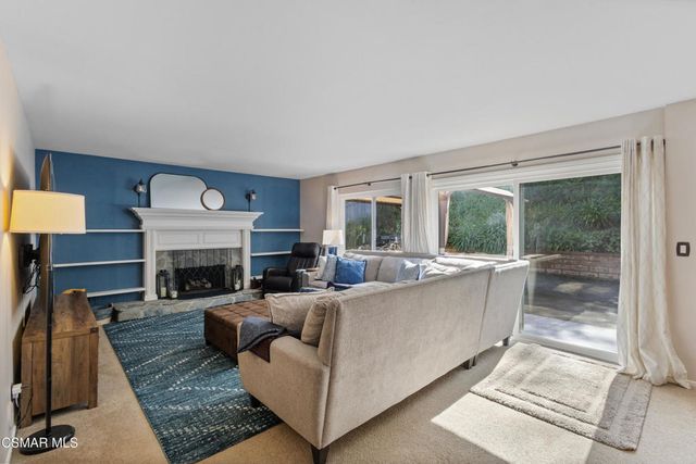 2110 Laurelwood Drive, Thousand Oaks, CA 91362