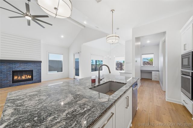 1228 W 85th Court S, Tulsa, OK 74132