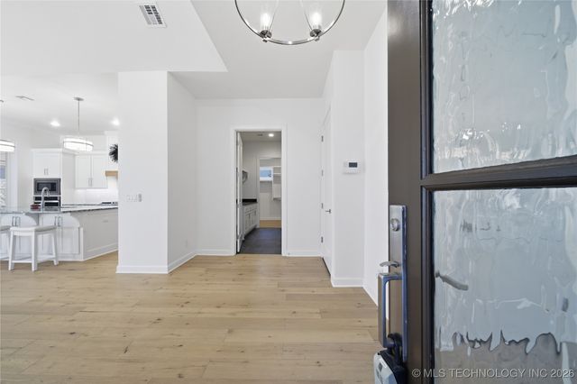 1228 W 85th Court S, Tulsa, OK 74132